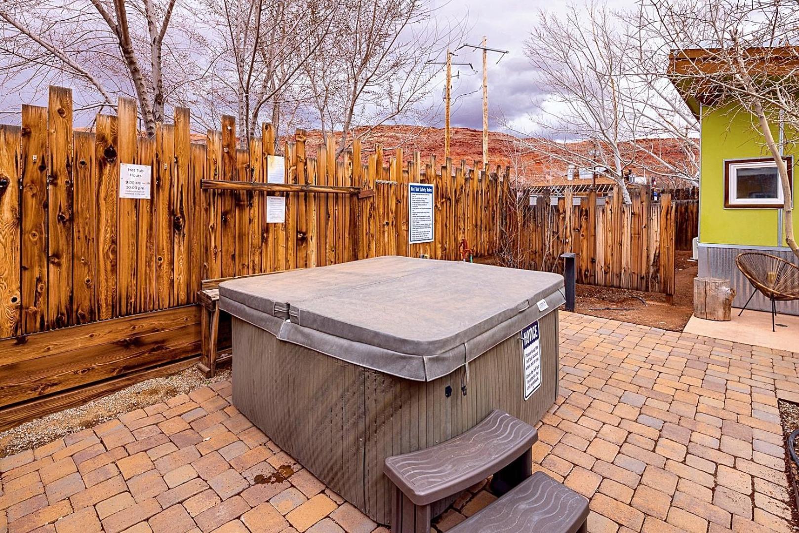 Downtown Kokopelli West 8 - Newly Remodeled Stylish Studio Moab Buitenkant foto